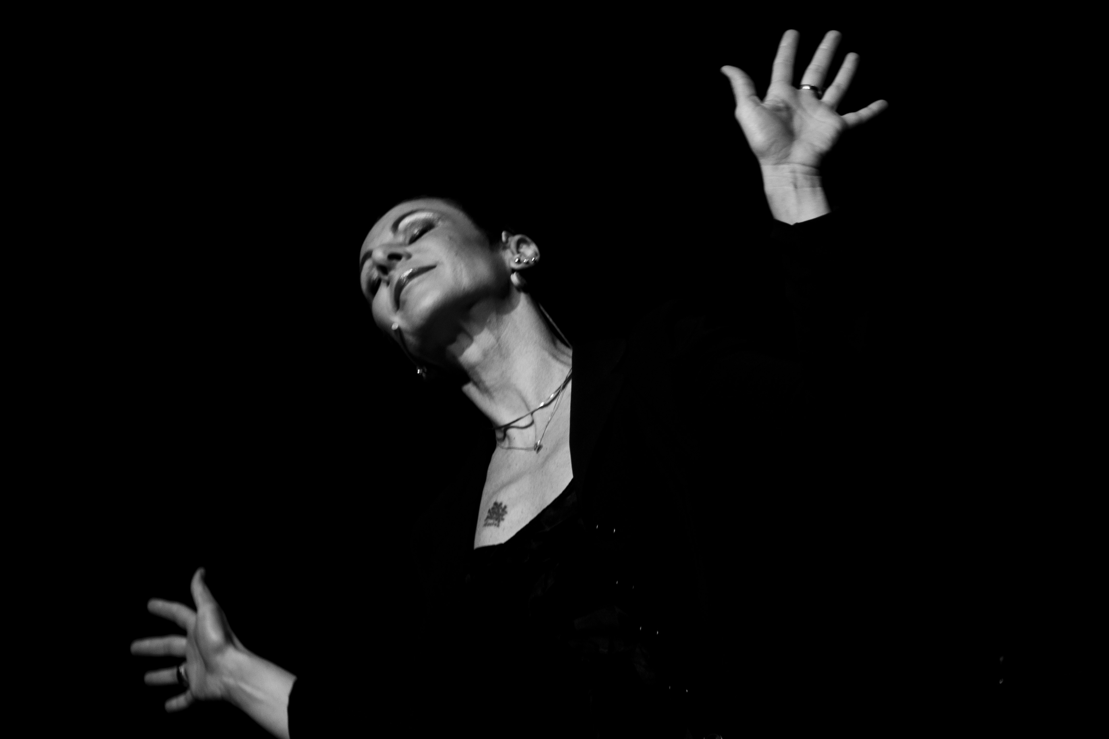 cantattrice Anna Maria Castelli durante LESSINIAFEST 2015